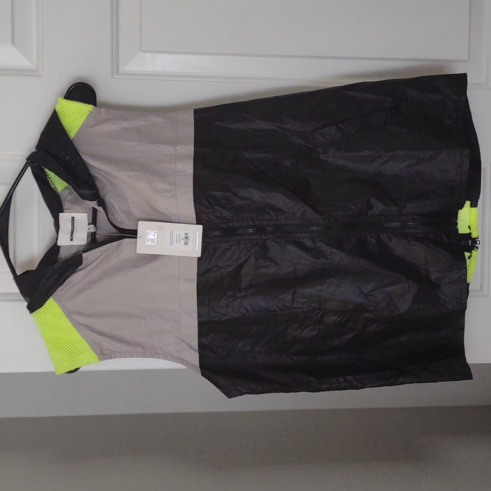 Sleeveless Windbreaker Short Set